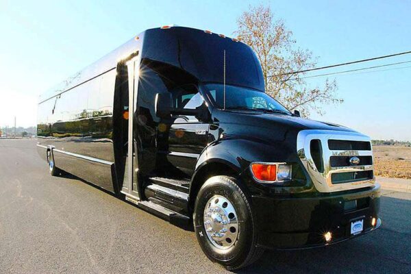 Ford 750 Shuttle Bus Black