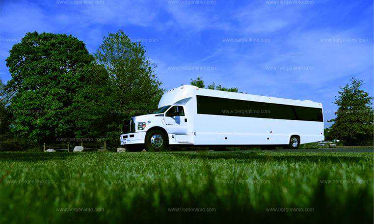 Party Bus Ford F750 Nj 2 762x456