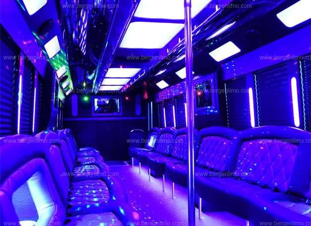 Party Bus Ford F750 Nj 24 627x456